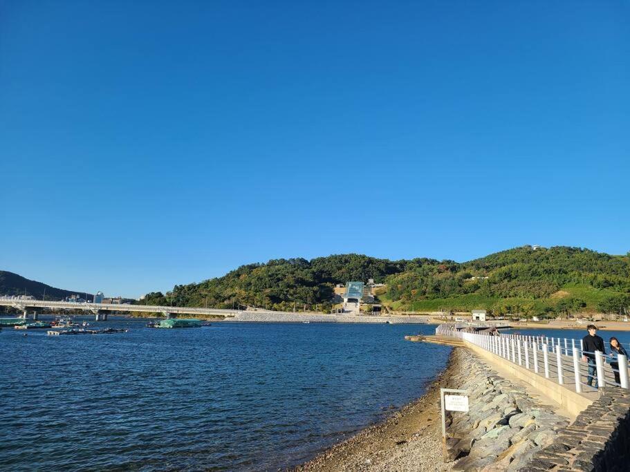 The Castle Ocean Marina Double Suite Yeosu Exterior foto